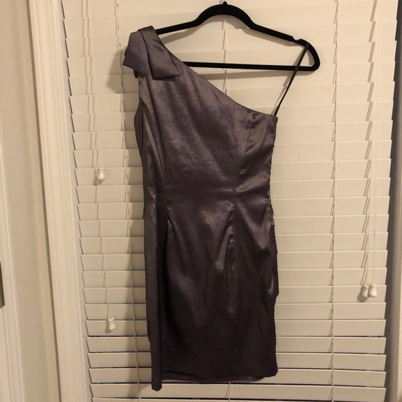 JESSICA MCCLINTOCK// one shoulder ruffle dress - Picture 2 of 4